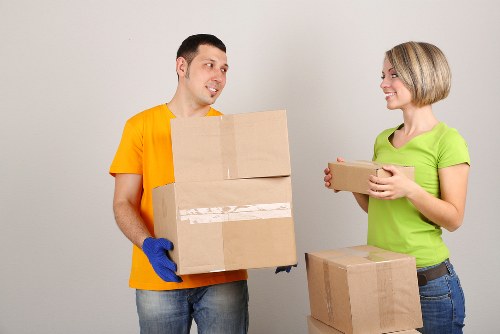 Affordable student removals in Richmond for shared housing moves